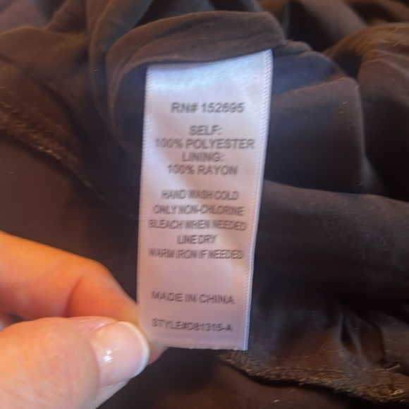 Q+A Los Angeles - black and white polka dot romper Women’s size M - Picture 7 of 7